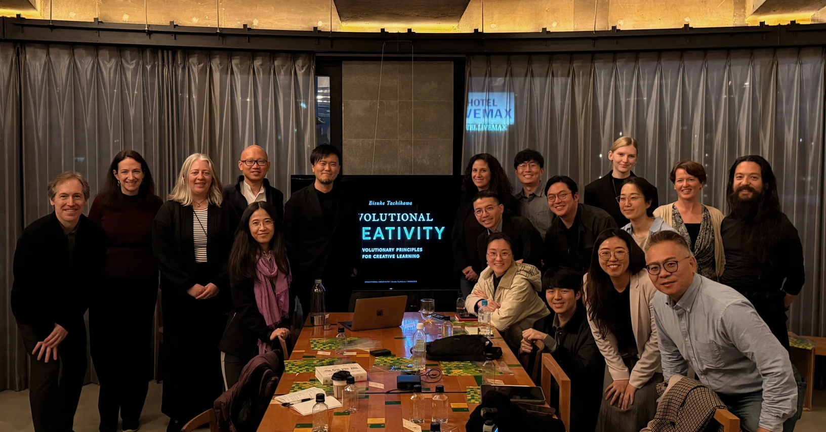 Eisuke Tachikawa, founder of NOSIGNER, delivered a Special Lecture on “Evolutional Creativity” to Minerva University Students